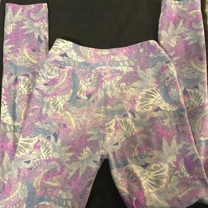 LuLaRoe Tween Paisley Leggings. GUC.